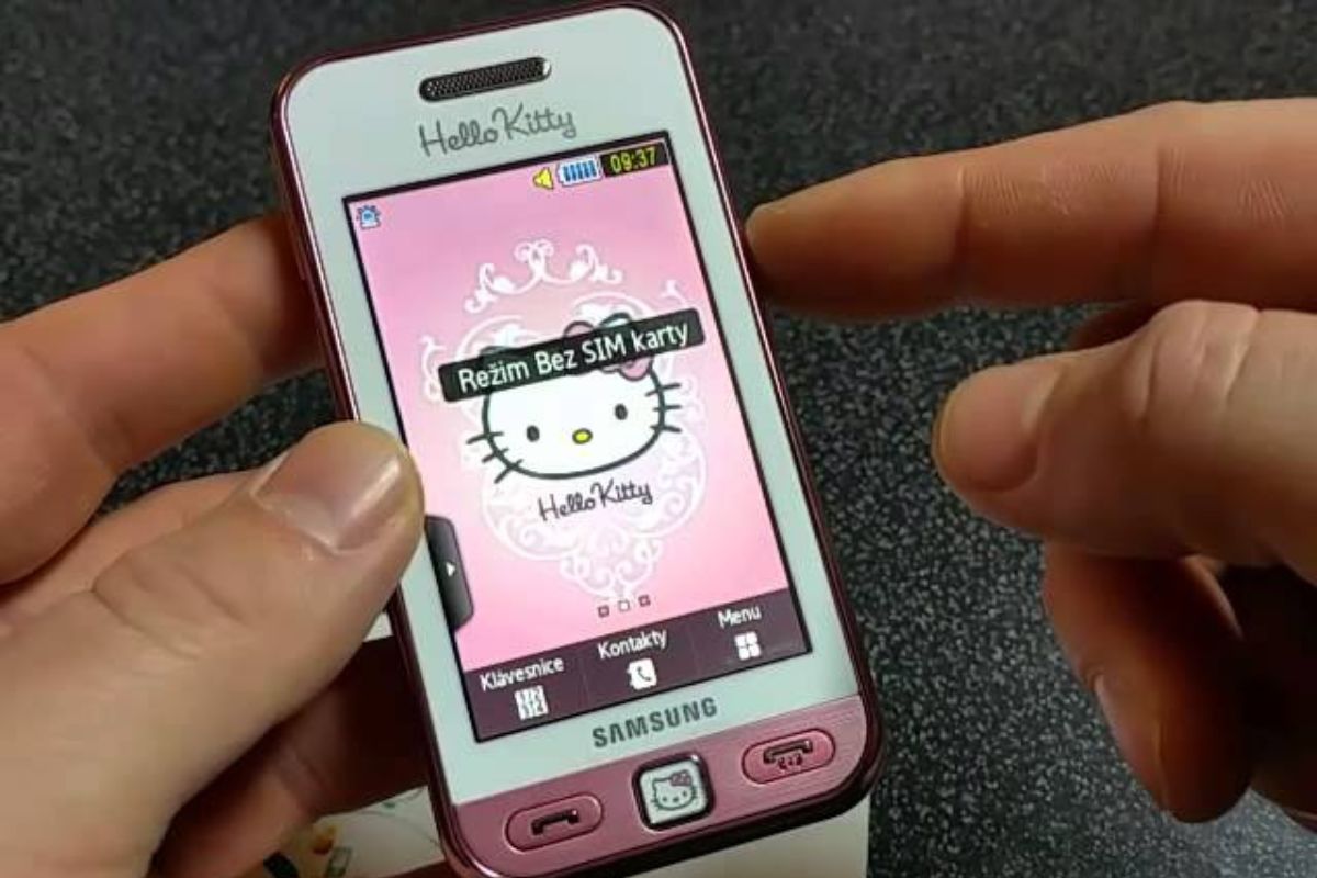 Hình ảnh điện thoại Samsung đời đầu có cảm ứng