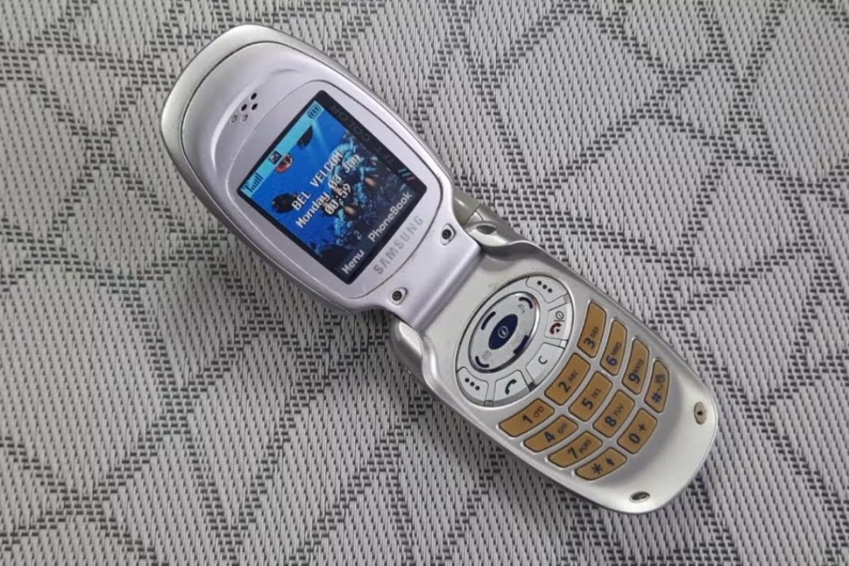điện thoại samsung đời đầu 5 Samsung SGH-T100