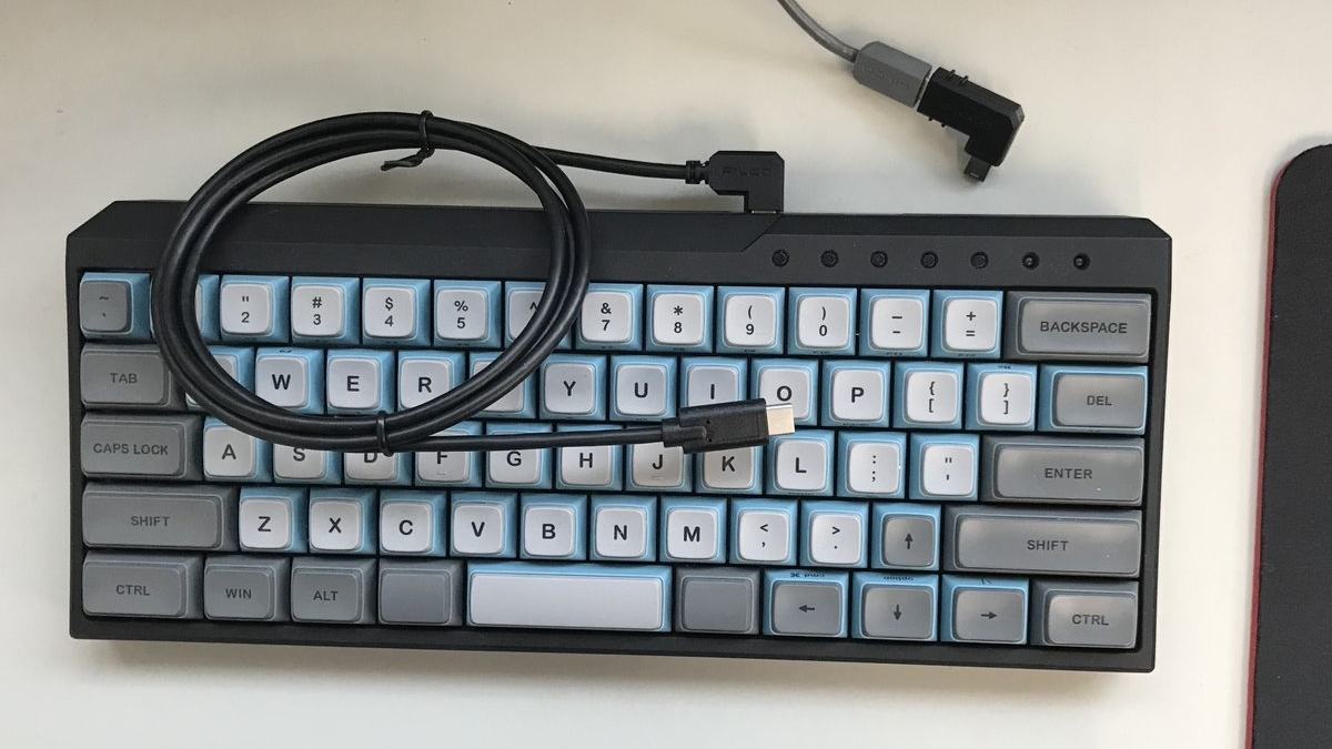 Kết nối bàn phím qua cổng USB
