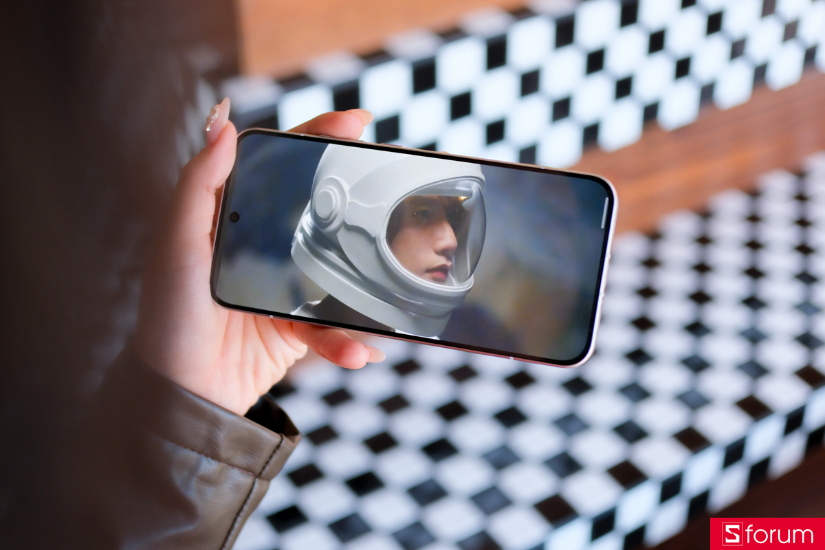 OPPO Reno15 có gì mới về màn hình