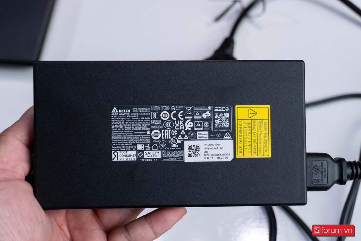 Trên tay Acer Nitro 16S AI ProPanel