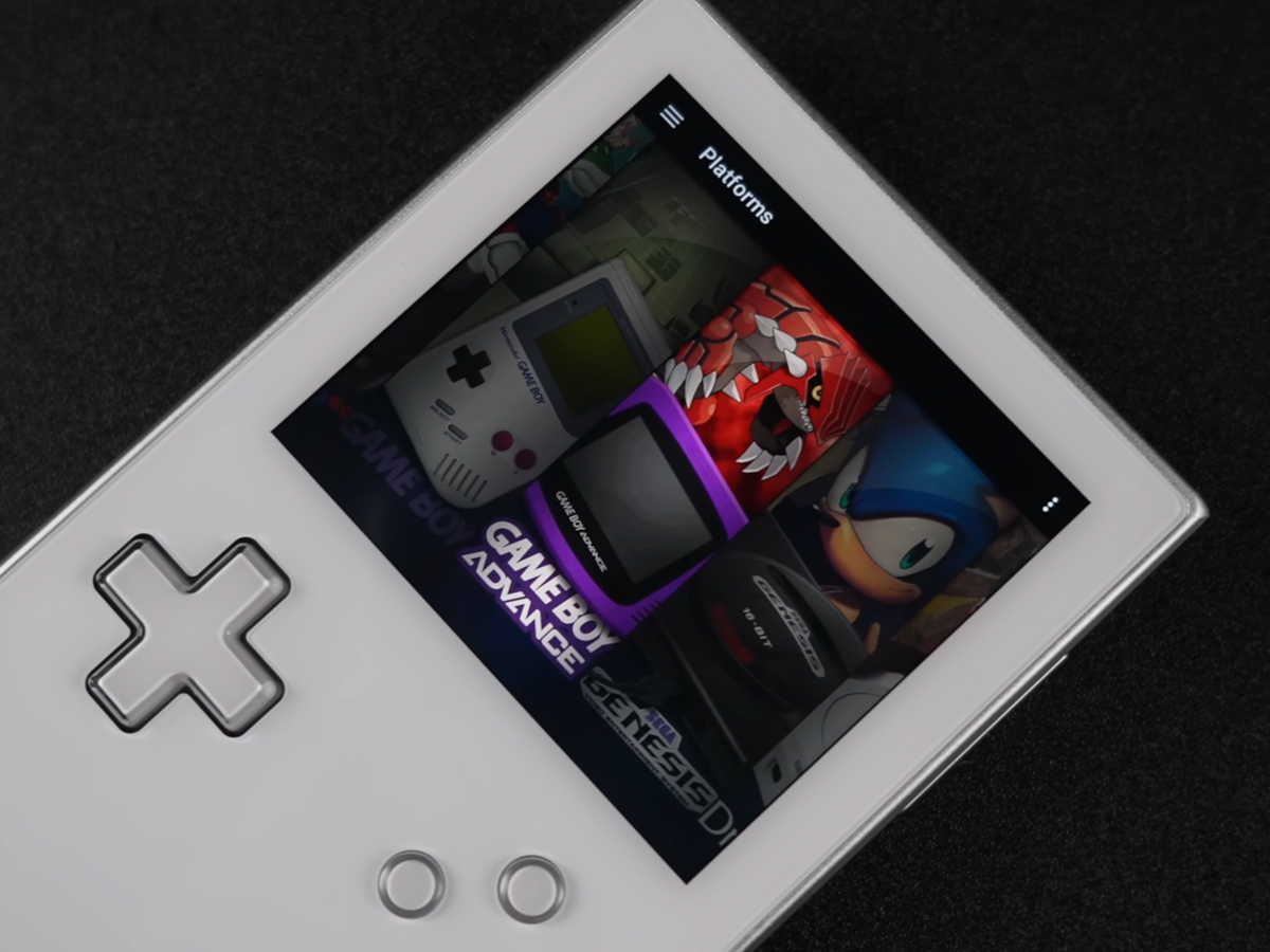 Đánh giá AYANEO Pocket VERT