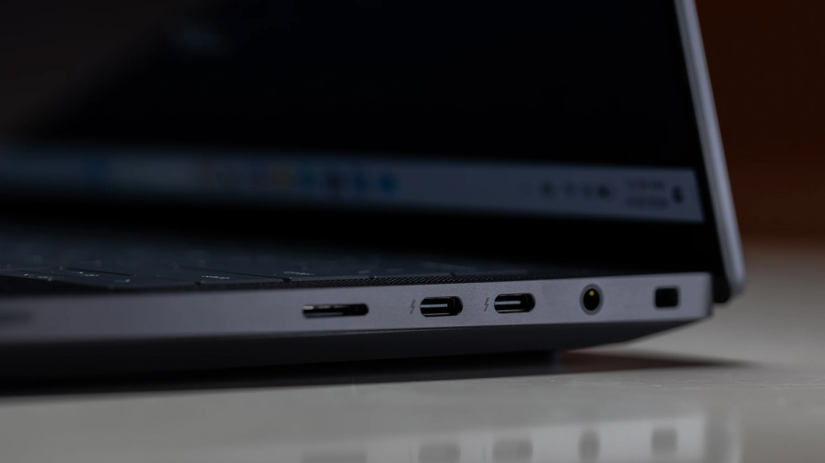 Đánh giá Dell Pro Max 14 Premium 2026
