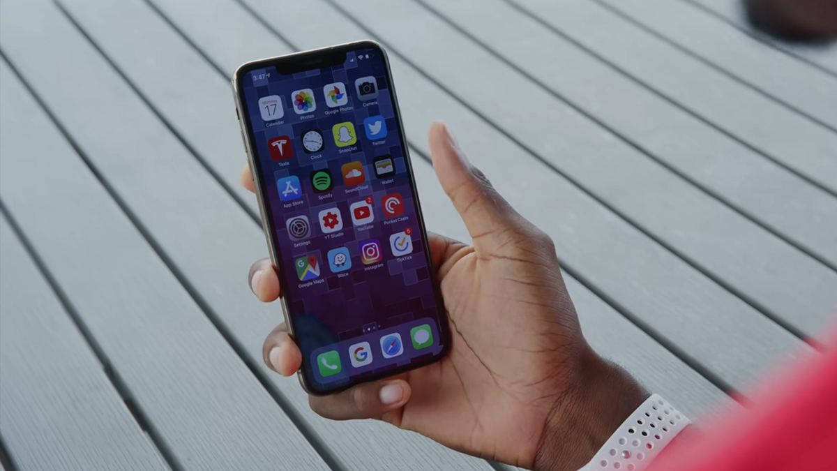 Có nên mua iPhone Xs không