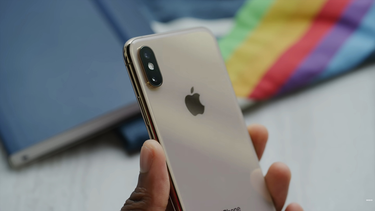 Có nên mua iPhone Xs không
