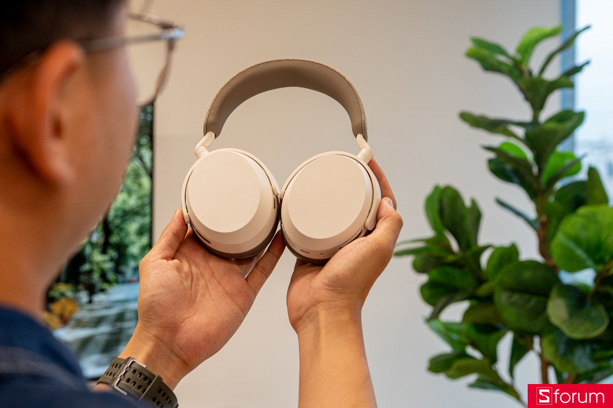 Trên tay Sennheiser MOMENTUM 5 về thiết kế
