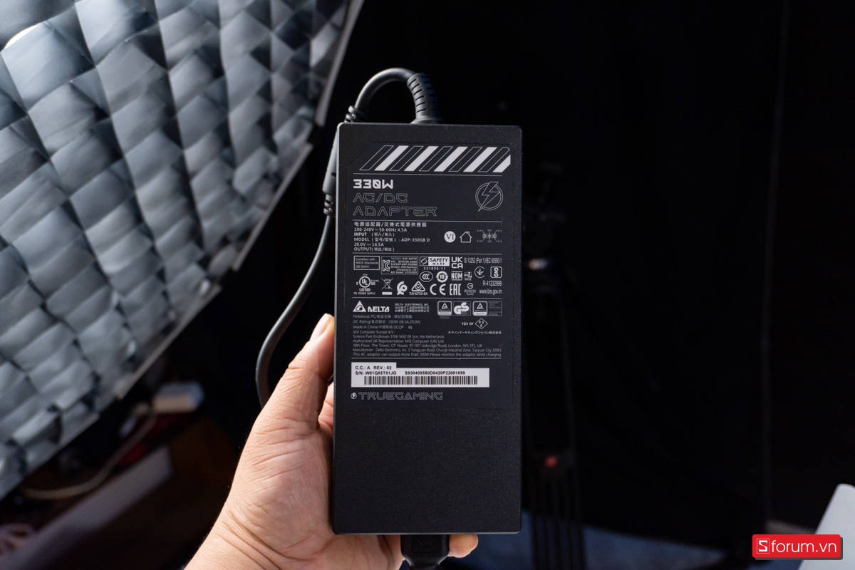 Đánh giá MSI Vector A16 HX AI Ryzen 9 8940HX