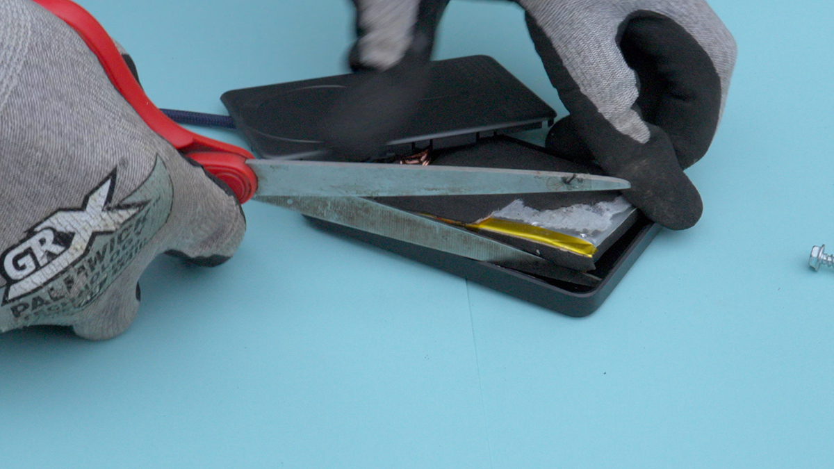 Tìm hiểu về pin dự phòng thể rắn 