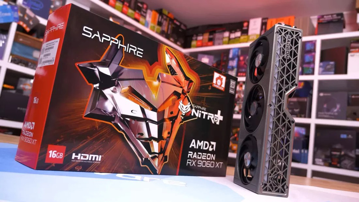 AMD Radeon RX 9060 XT đúng bằng một nửa 9070 XT