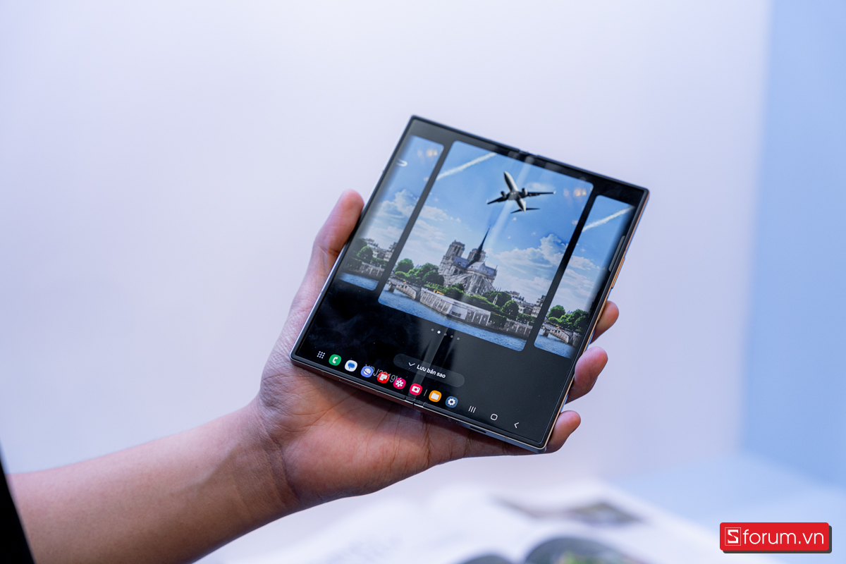 So sánh Samsung Galaxy Z Fold8 vs Z Fold6 về màn hình