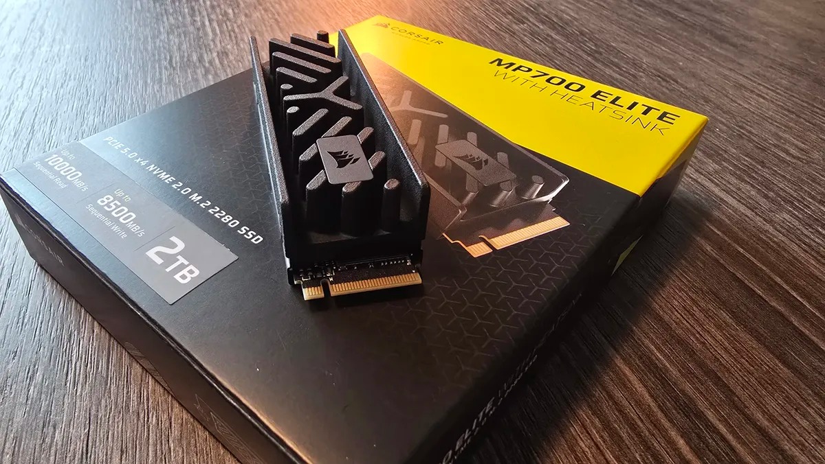 Corsair MP700 Elite