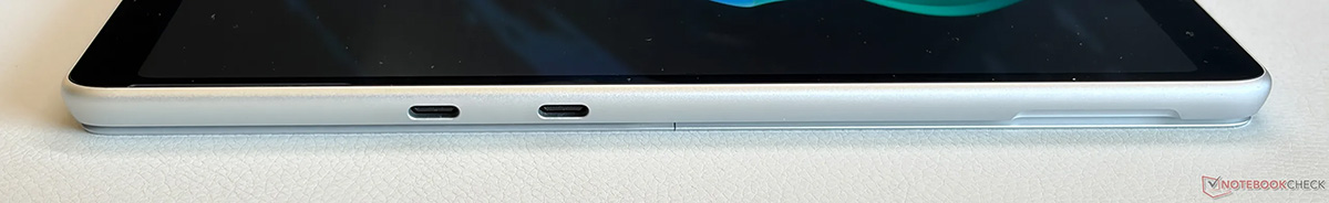 Đánh giá Surface Pro OLED 2026 về cổng kết nối