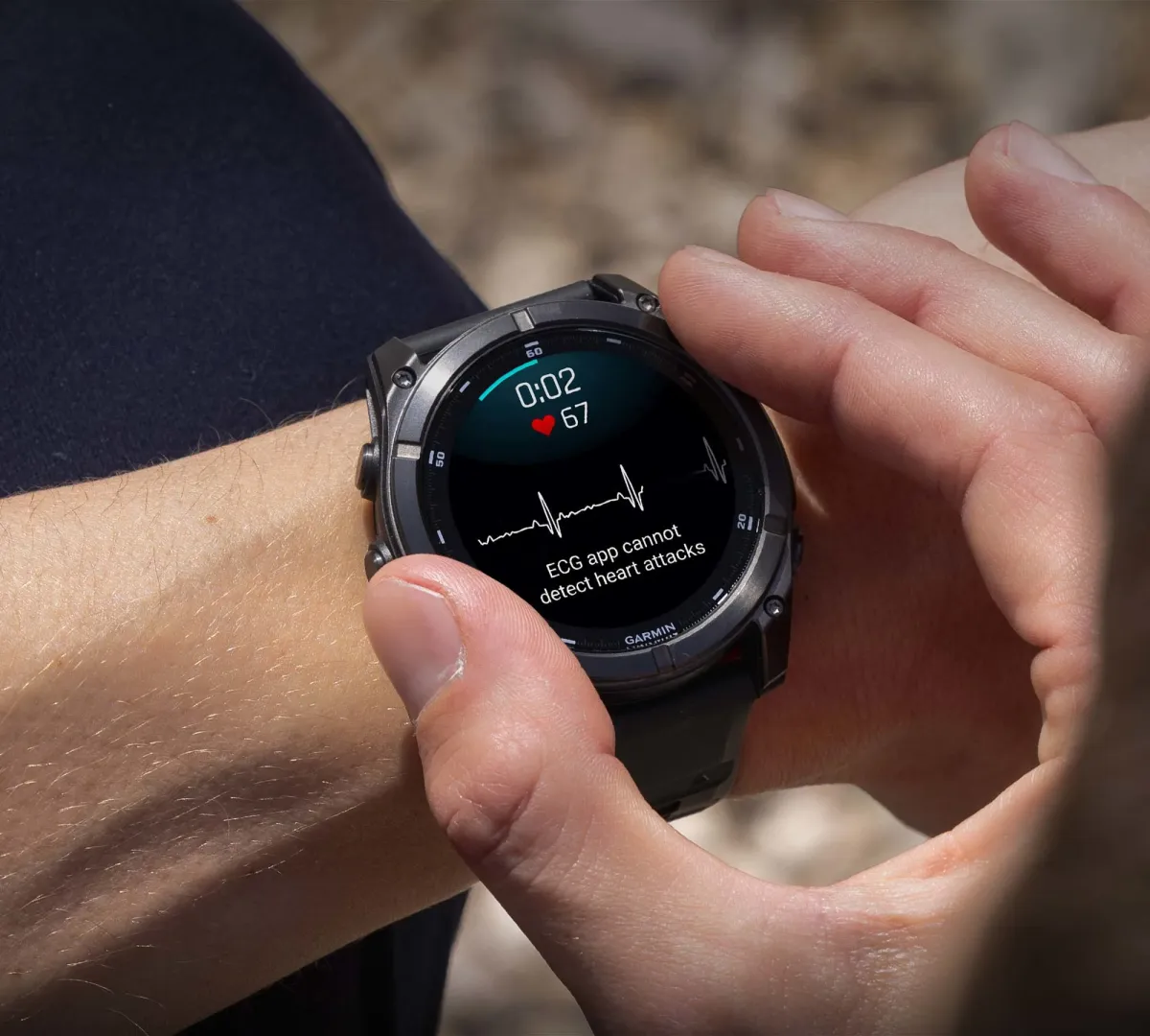 So sánh Samsung Galaxy Watch Ultra2 vs Garmin Fenix 8 về tính năng