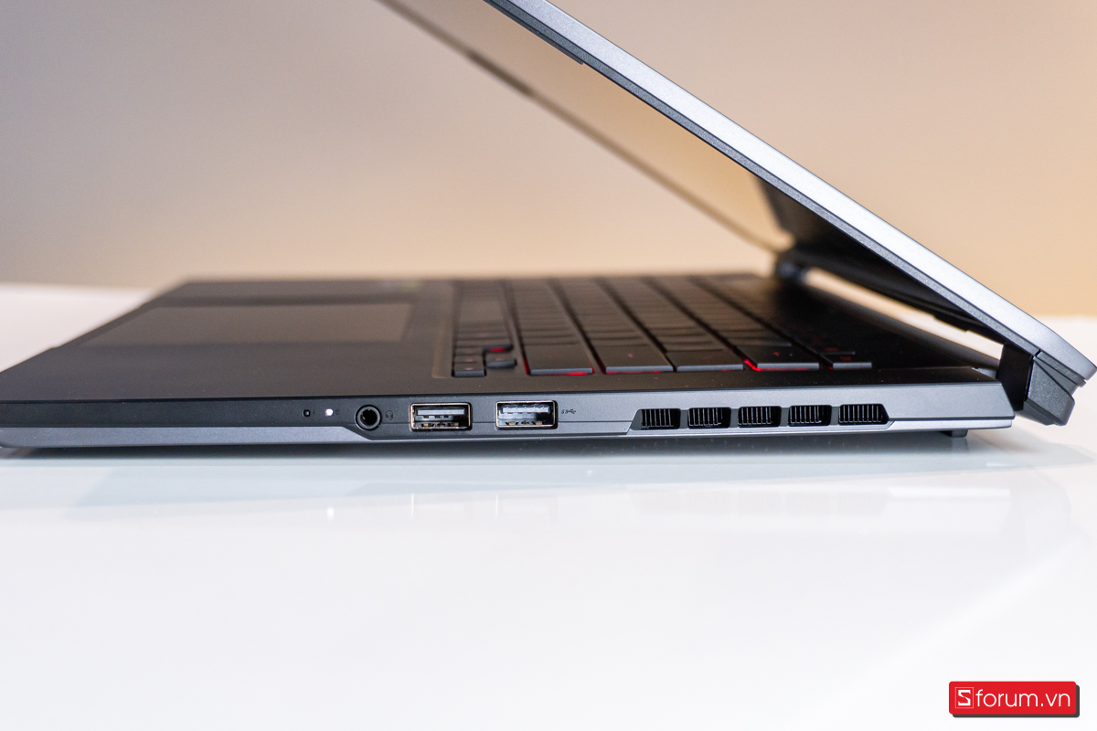 Trên tay Gigabyte AERO X16