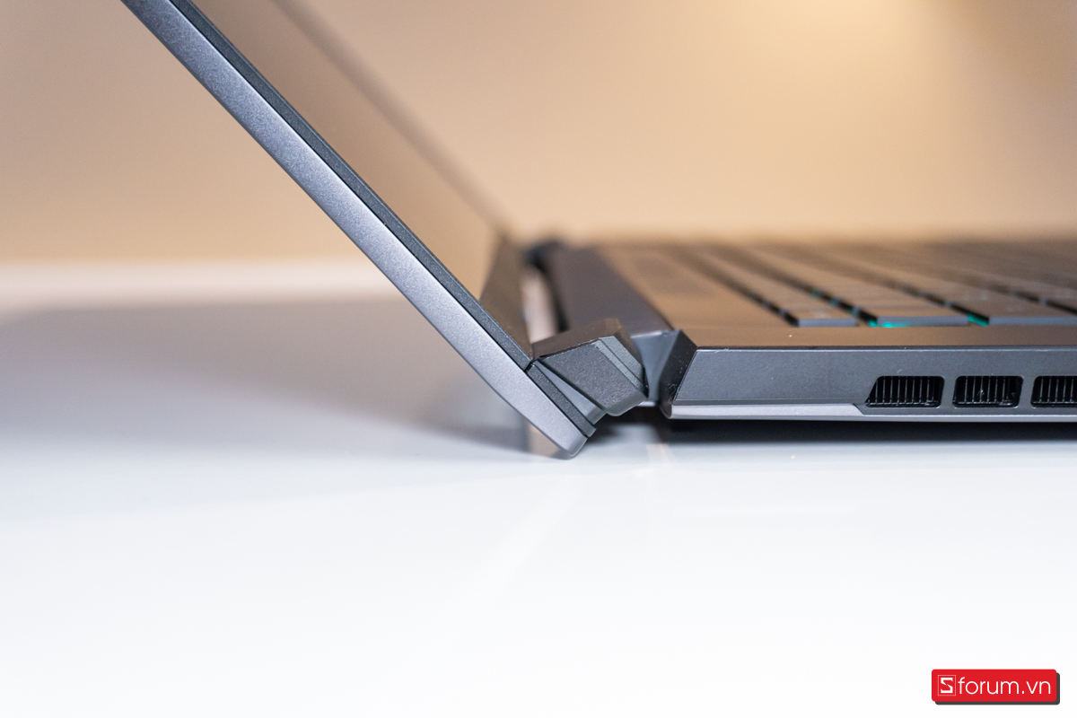 Trên tay Gigabyte AERO X16