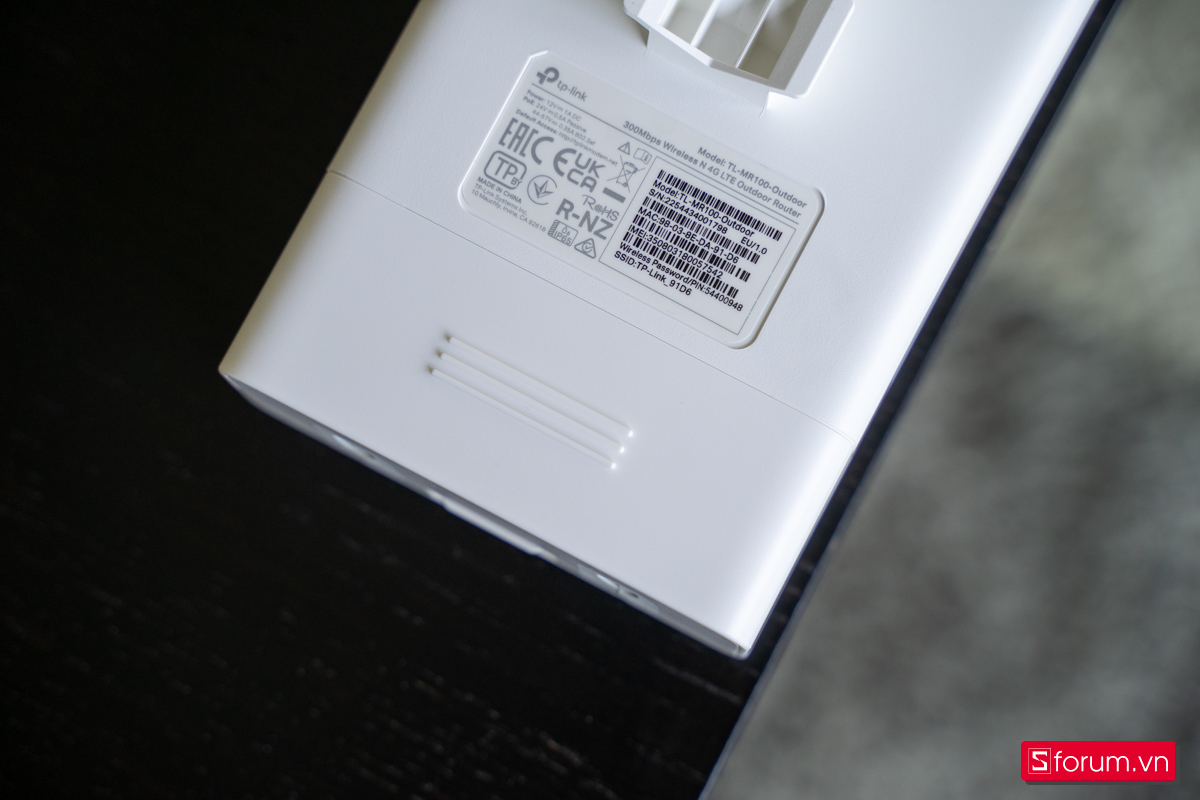 Trên tay TP-Link TL-MR100 Outdoor