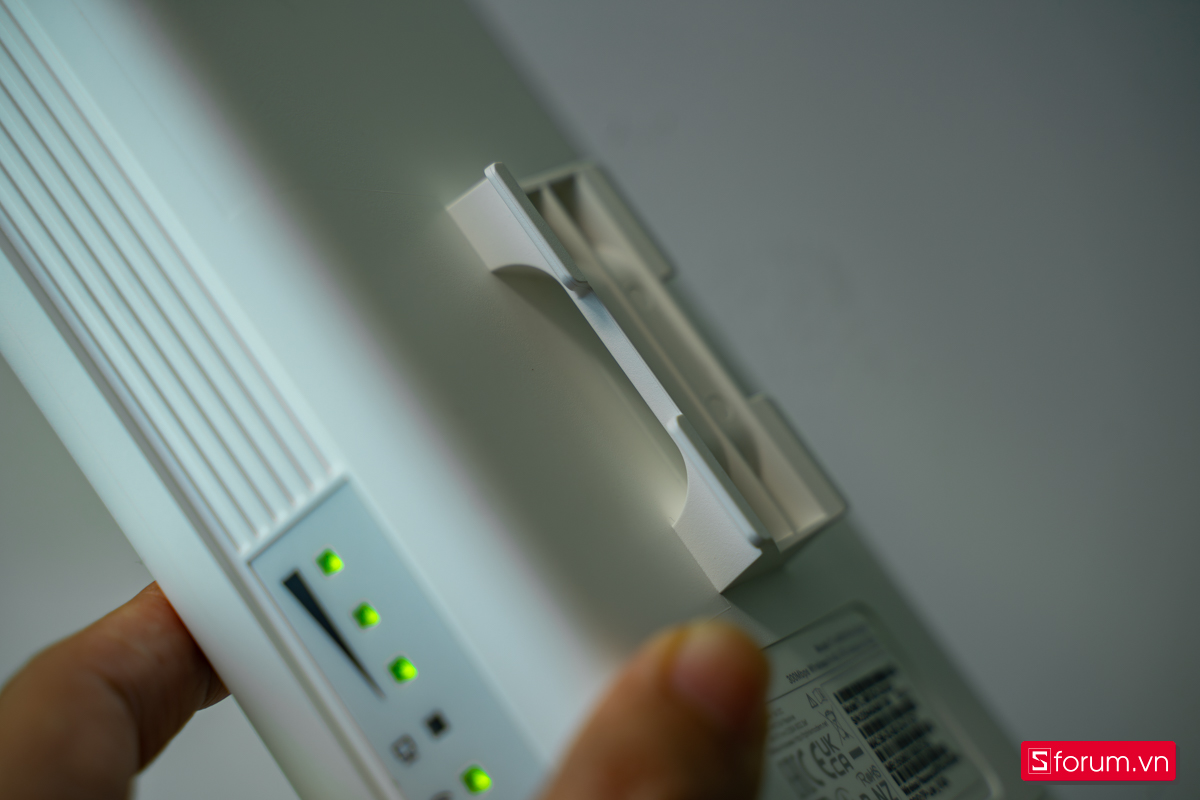 Trên tay TP-Link TL-MR100 Outdoor