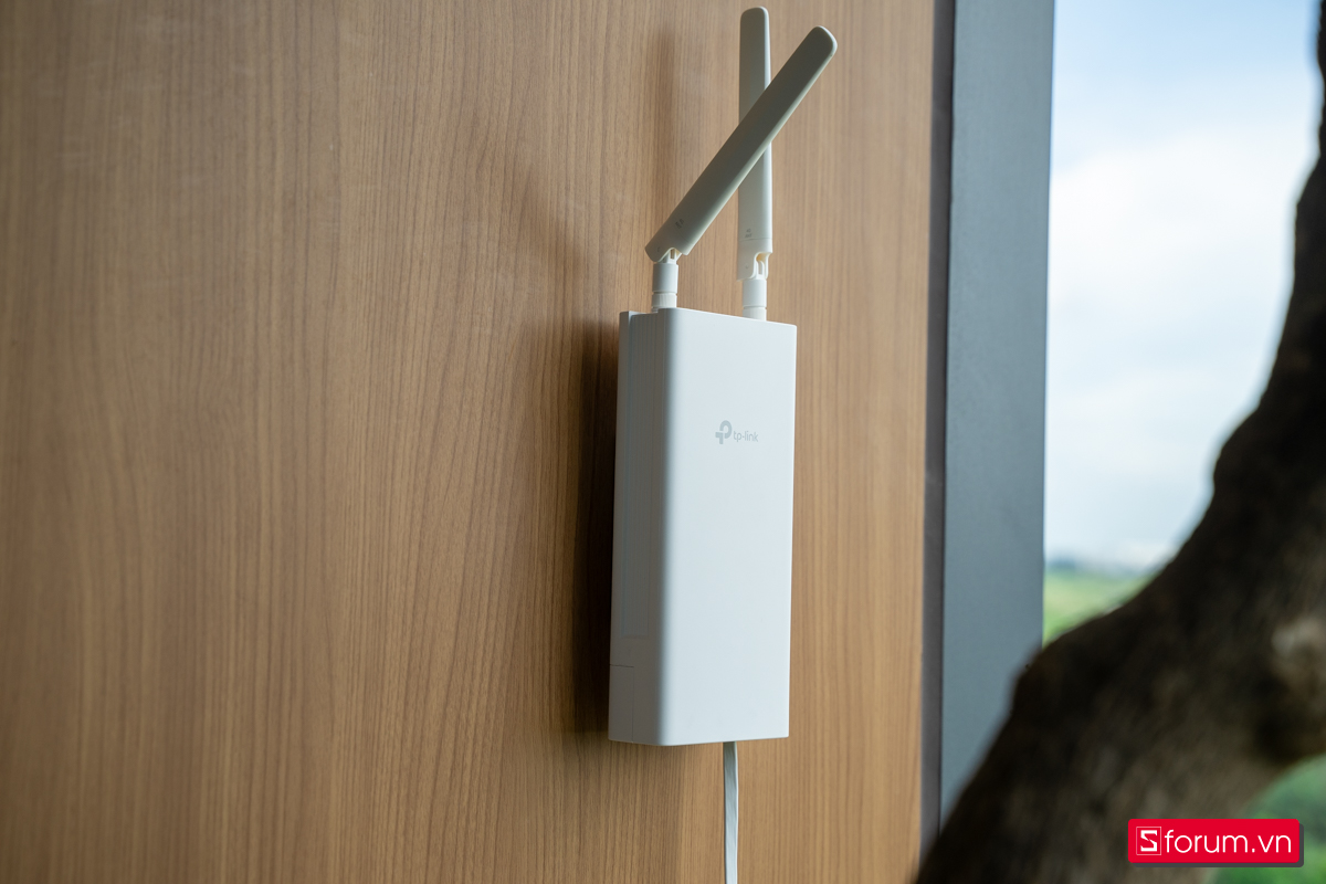 Trên tay TP-Link TL-MR100 Outdoor