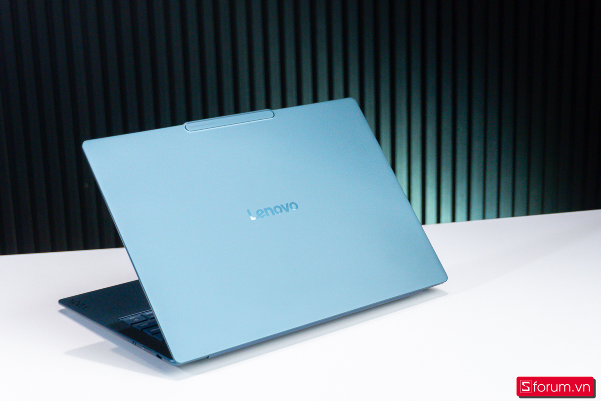 Trên tay Lenovo Yoga Slim 7 14AGP11 - thiết kế