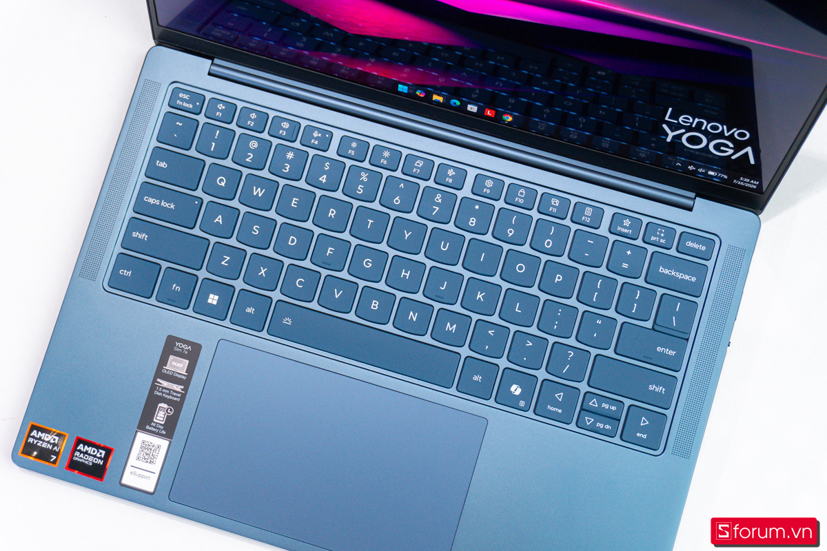 Đánh giá Lenovo Yoga Slim 7 14AGP11 - bàn phím