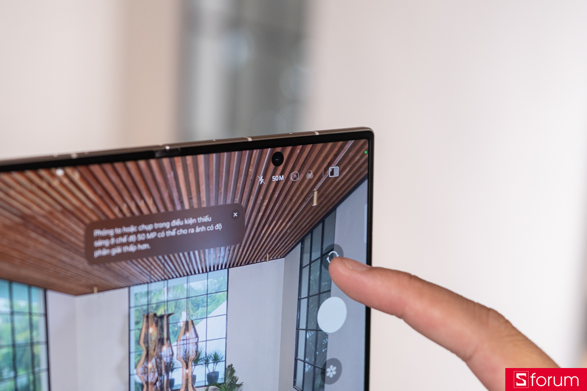 Trên tay Samsung Galaxy Z Fold8 với camera kép