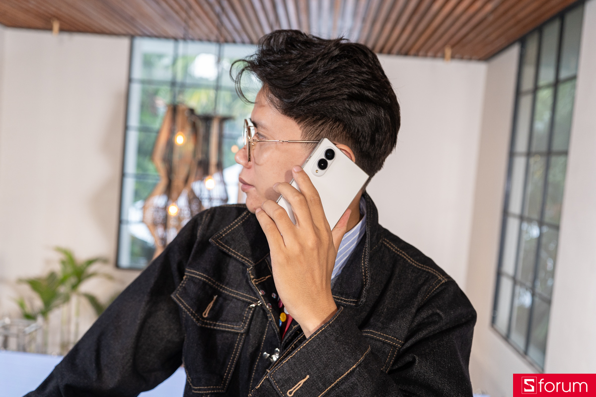 Trên tay Samsung Galaxy Z Fold8 với thiết kế mới