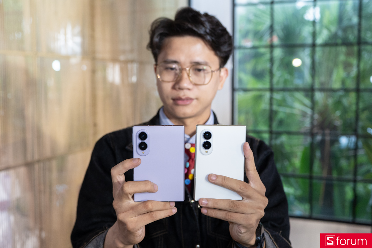 Trên tay Samsung Galaxy Z Fold8