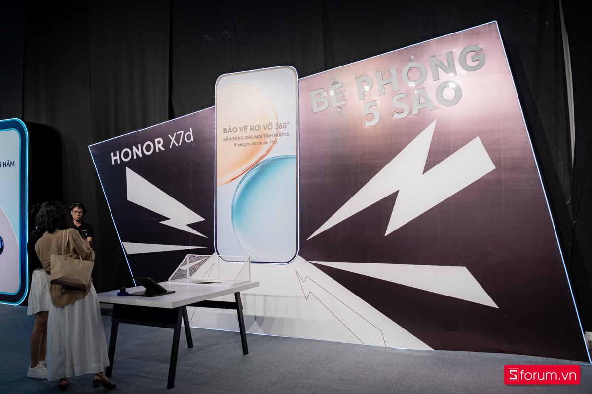 Thử thách bệ phóng 5 sao