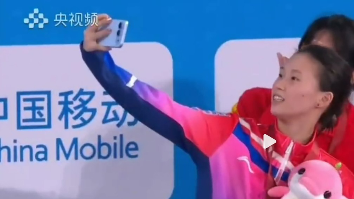 HONOR 500 Series bất ngờ lộ ảnh trên tay ngoài đời thực: Liệu có xứng tầm flagship?