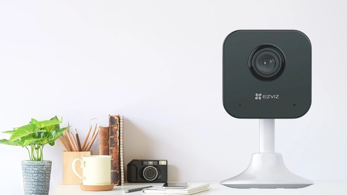 Camera IP 2MP Ezviz H1C có giá hấp dẫn