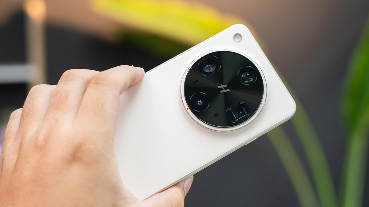 OPPO Find X9 Ultra gây sốc với camera kép 200MP, zoom quang học 10x “độc nhất” phân khúc