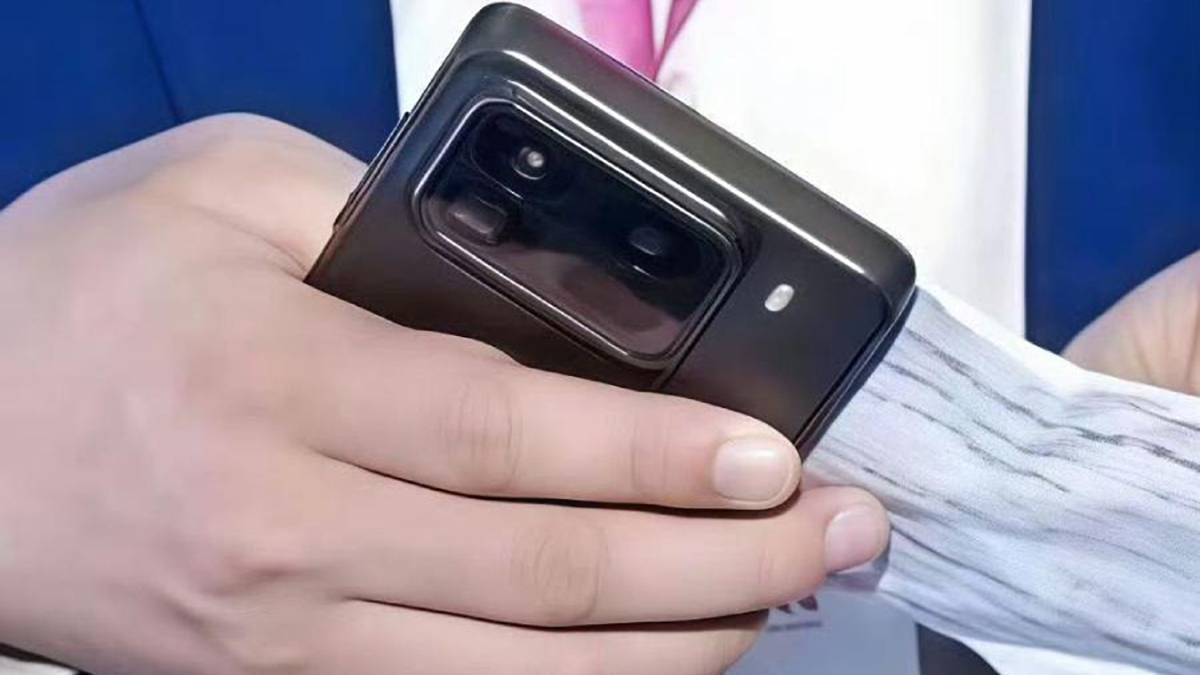 Cận cảnh mặt sau của điện thoại
