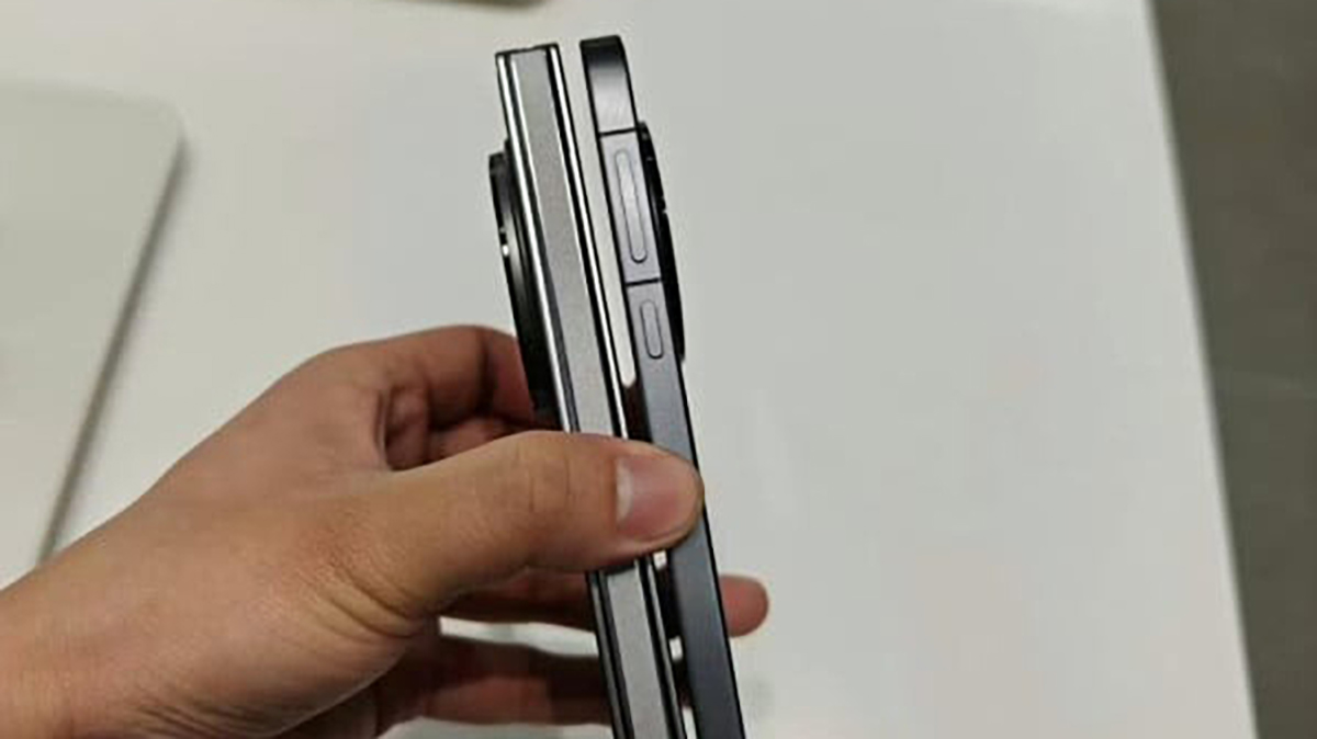 OPPO Find N5 bất ngờ lộ ảnh trên tay thực tế với thân máy siêu mỏng