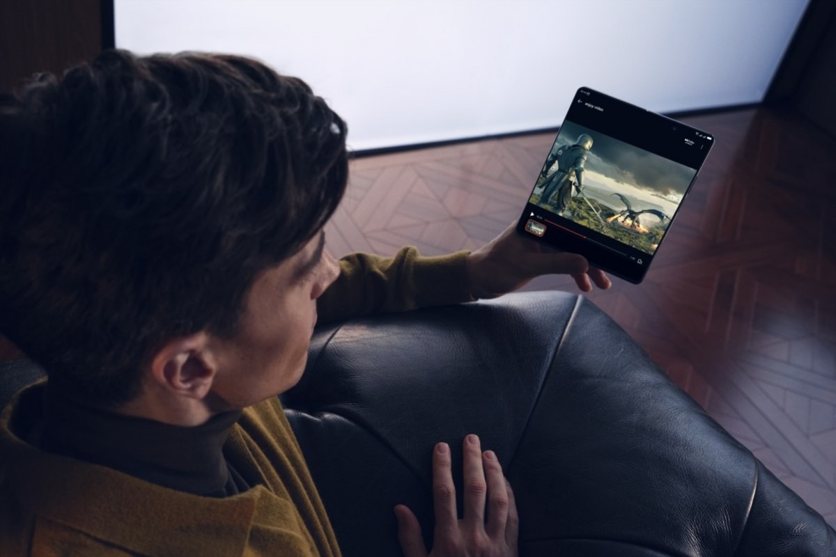 Phantom V Fold2 có nhiều tính năng AI thú vị