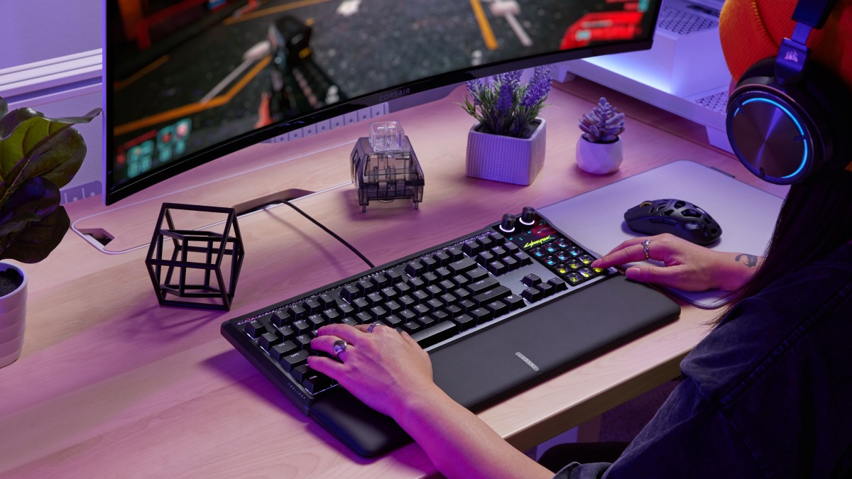 CORSAIR GALLEON 100 SD được mở bán toàn cầu