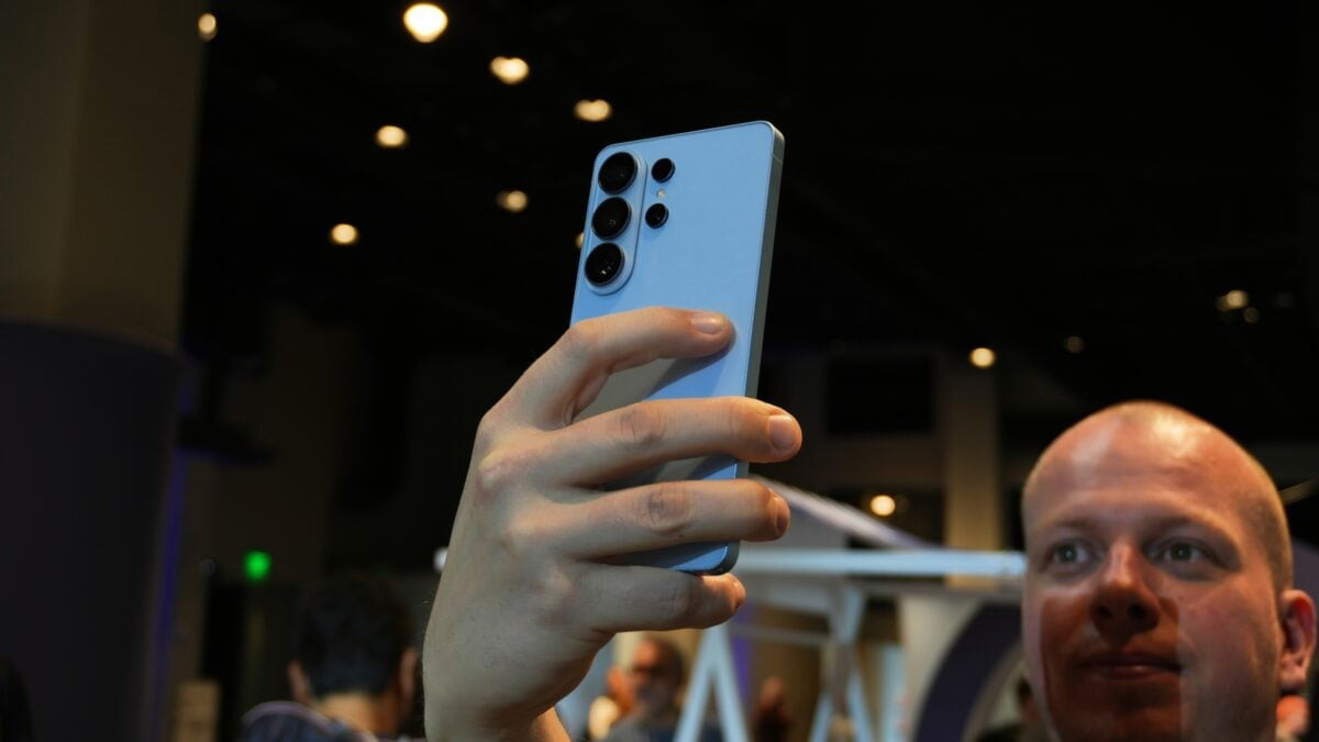 Galaxy S26 Ultra nâng cấp mạnh camera chụp đêm, ảnh sáng rõ hơn bao giờ hết