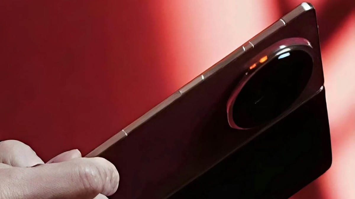 HONOR Magic V6 bất ngờ lộ ảnh trên tay thực tế, siêu phẩm gập mới sắp ra mắt?