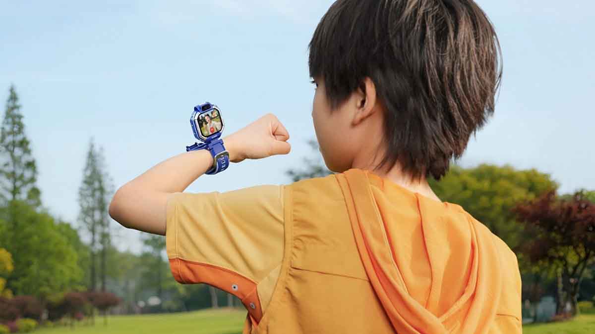 Huawei Watch Kids X1 Series ra mắt: Smartwatch trẻ em xoay 360 độ, camera 13MP và nút SOS, giá từ 7.68 triệu đồng
