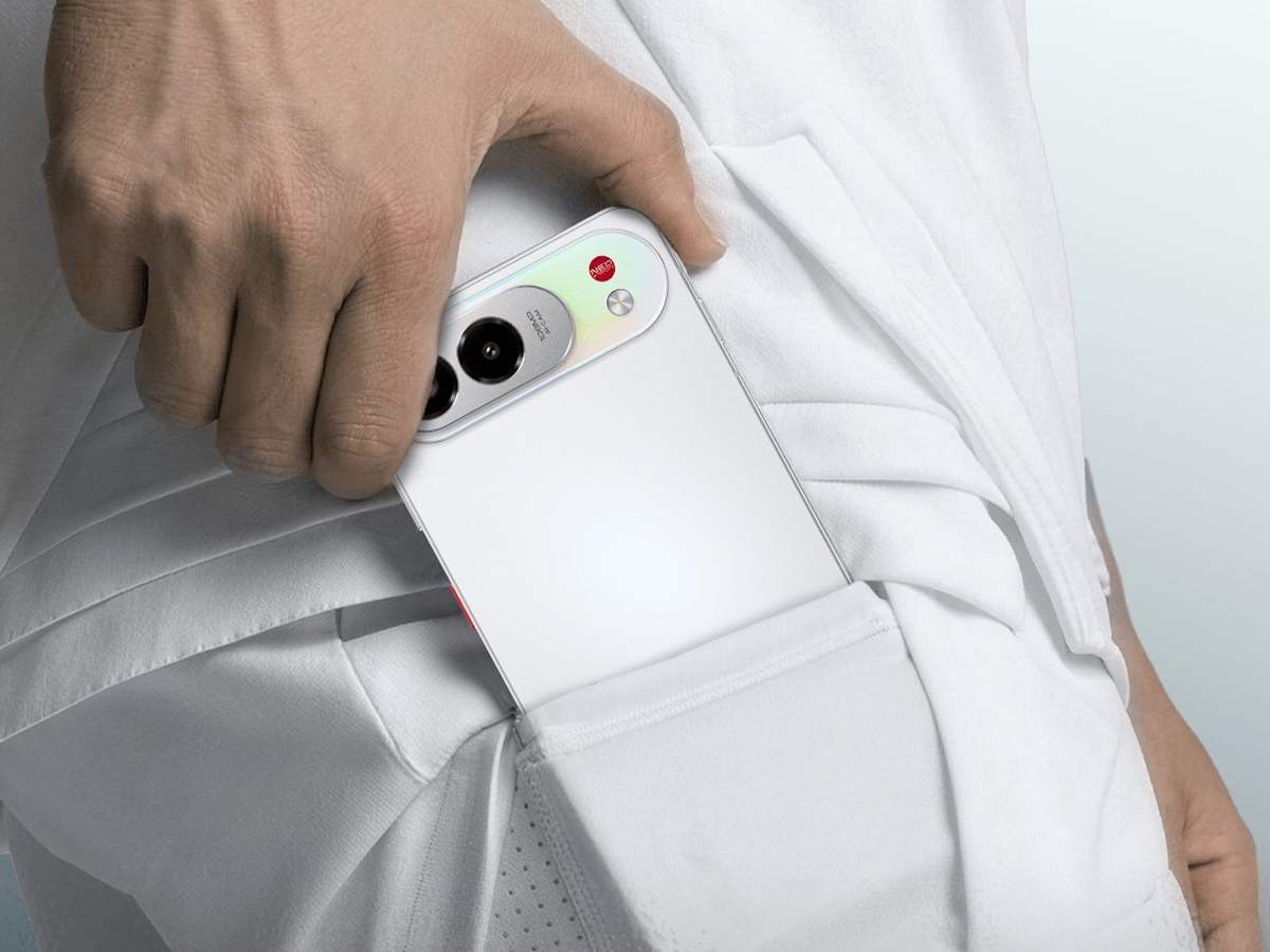nubia Air Pro gây ấn tượng với thân máy mỏng chỉ 5.99mm, cho trải nghiệm cầm nắm tuyệt vời