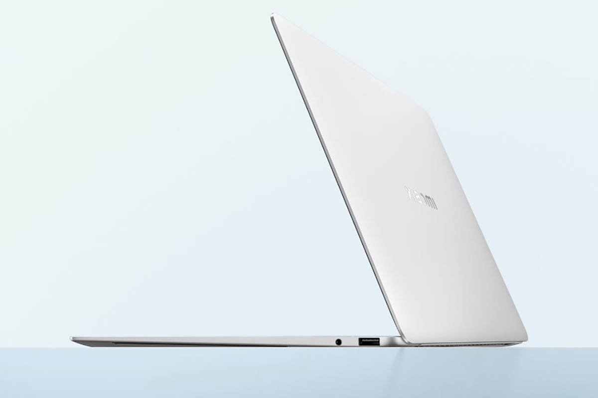 Laptop Xiaomi có thời lượng pin tuyệt vời