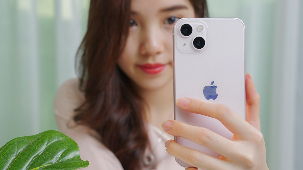 Apple quá bá đạo: Cứ 4 điện thoại đang hoạt động có một máy là iPhone