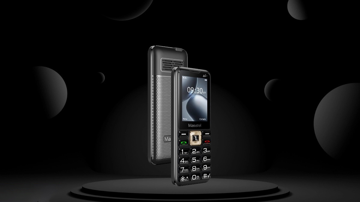 CellphoneS mở bán bộ ba điện thoại Masstel IZI T8, IZI S8 và Fami 25 với giá chỉ trên dưới 500,000đ