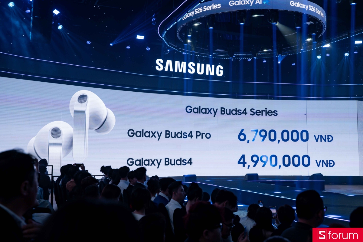 Các tai nghe Galaxy Buds 4 và Buds 4 Pro cũng được giới thiệu với người dùng Việt Nam