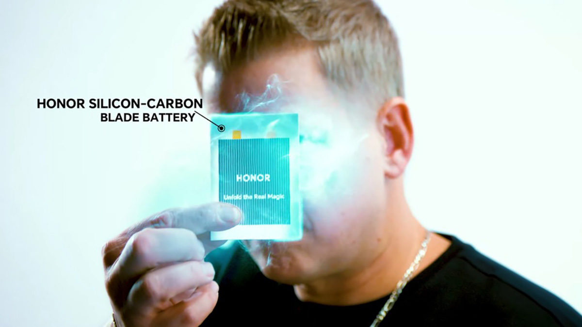 Teaser mới của HONOR hé lộ viên pin có dung lượng cao của Magic V6