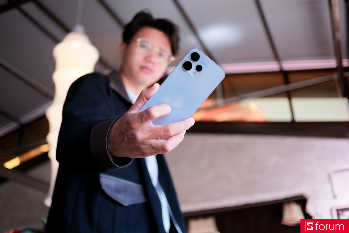 OPPO Reno15