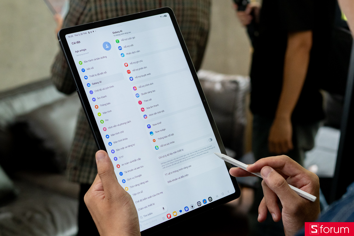So sánh Samsung Galaxy Tab S12 Plus vs Tab S11 về pin