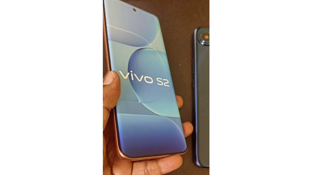 Thiết kế mặt trước của vivo S2