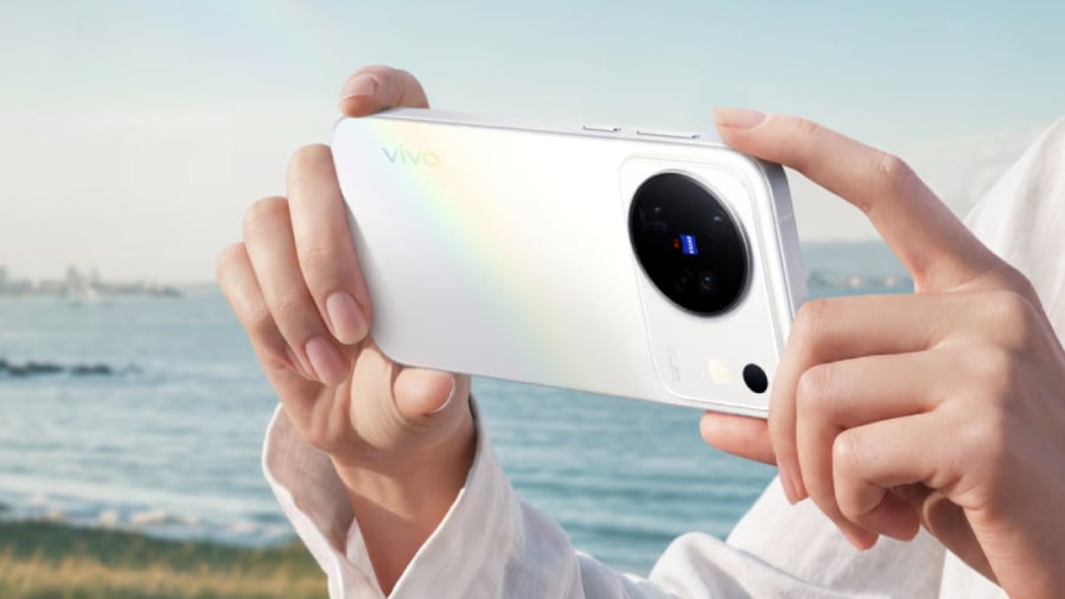 vivo X500 ra mắt: Chip Dimensity 9600M, pin 7.500mAh, màn 144Hz, giá từ 21.41 triệu đồng