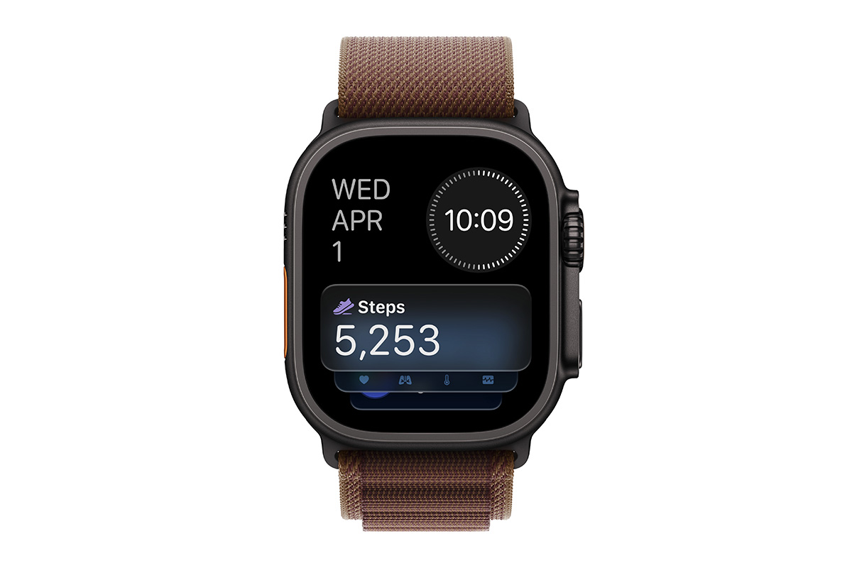 Apple Watch Ultra 4 hiển thị số bước chân của người dùng.
