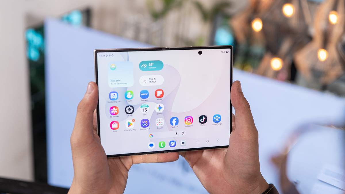Lý do gì khiến Samsung Galaxy Z Fold8 trở nên hot, được mua nhiều hơn cả bản Ultra